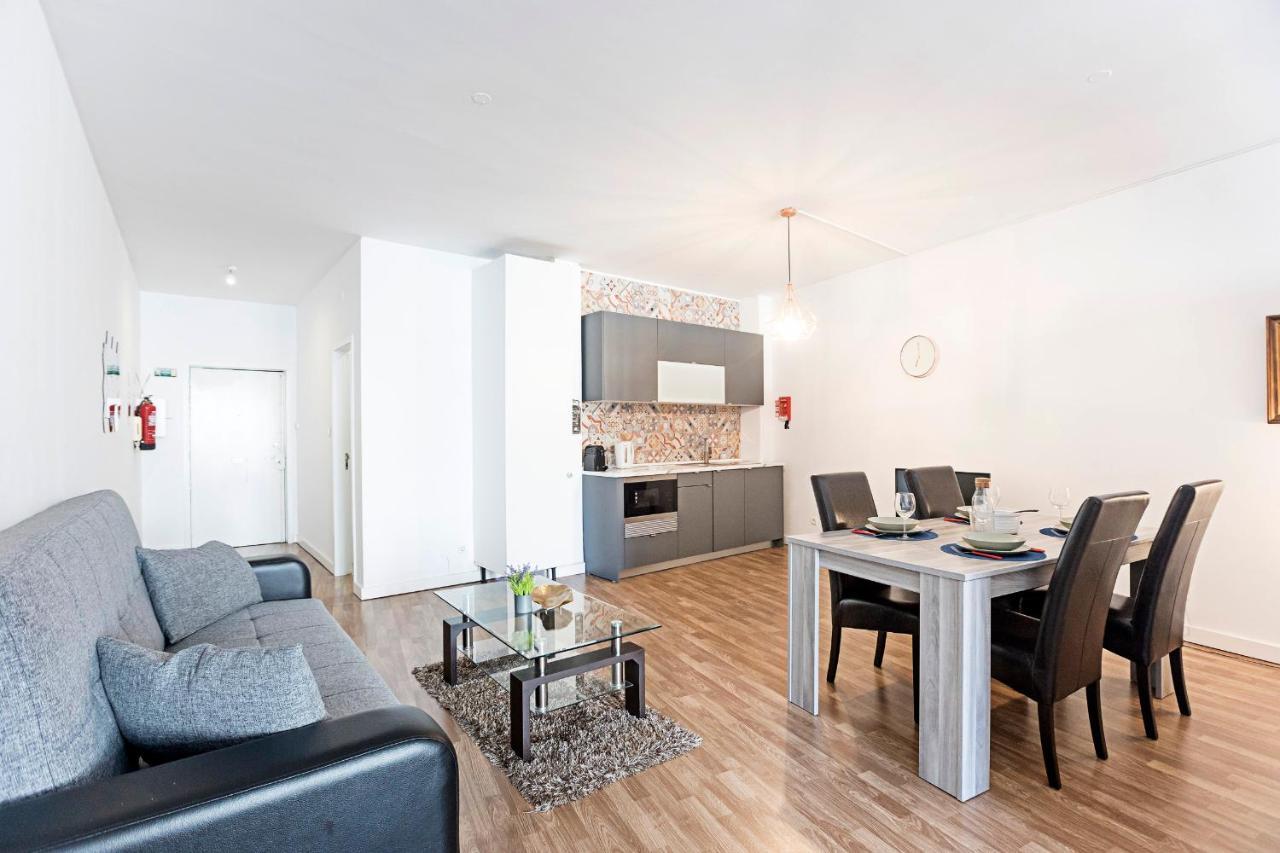 Amazing Apartment In Downtown Porto By Lovelystay Exterior photo