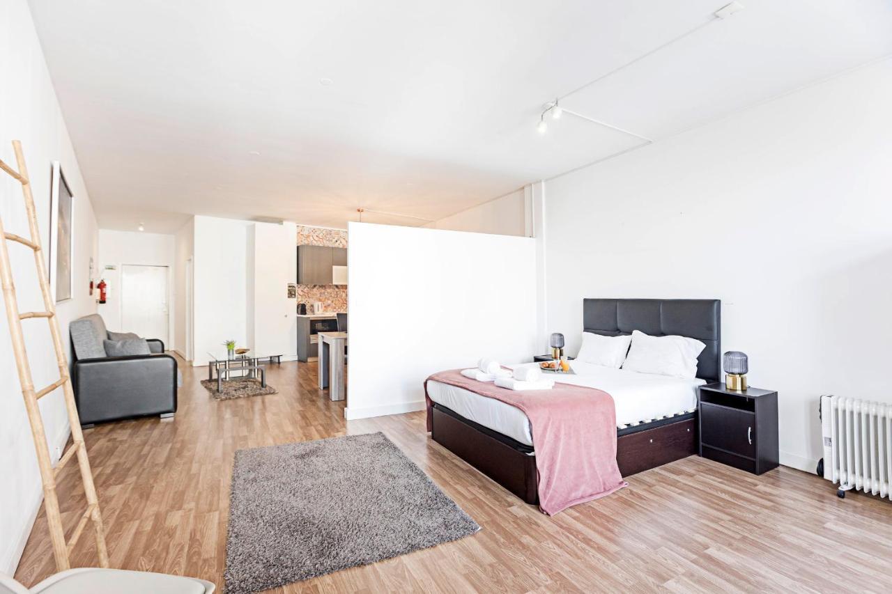 Amazing Apartment In Downtown Porto By Lovelystay Exterior photo